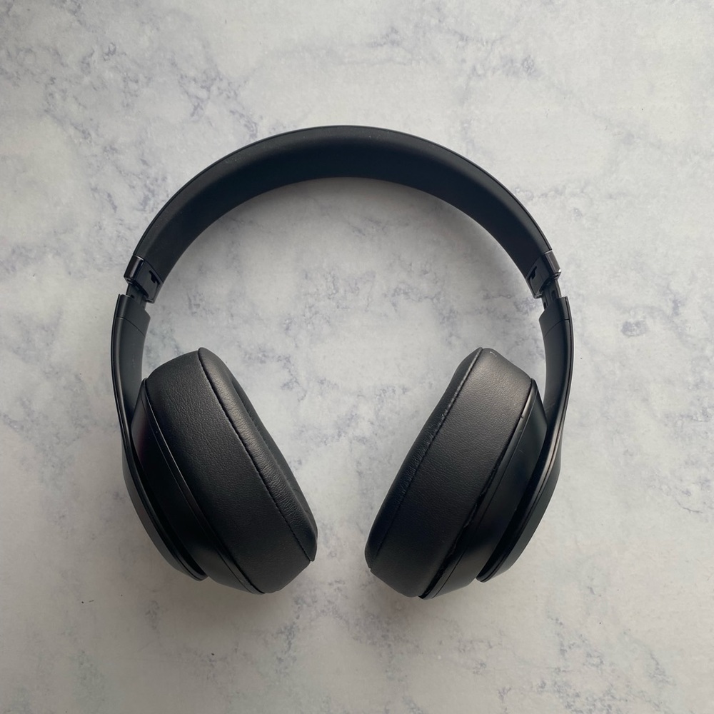 Studio3 Beats by Dre Wireless Black Noise Cancelling Headphones EUC